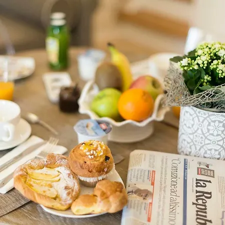 ベッド・アンド・ブレックファスト C'era Volta 4*